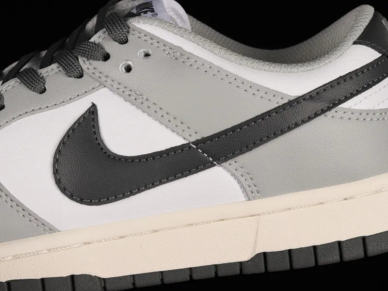 All categories Nk SB Dunk series Nk SB Dunk Low low-top sneakers F version special price Nk Dunk Low "Light Smoke Grey" white gray SB low-top sports and leisure sneakers DD1503-117